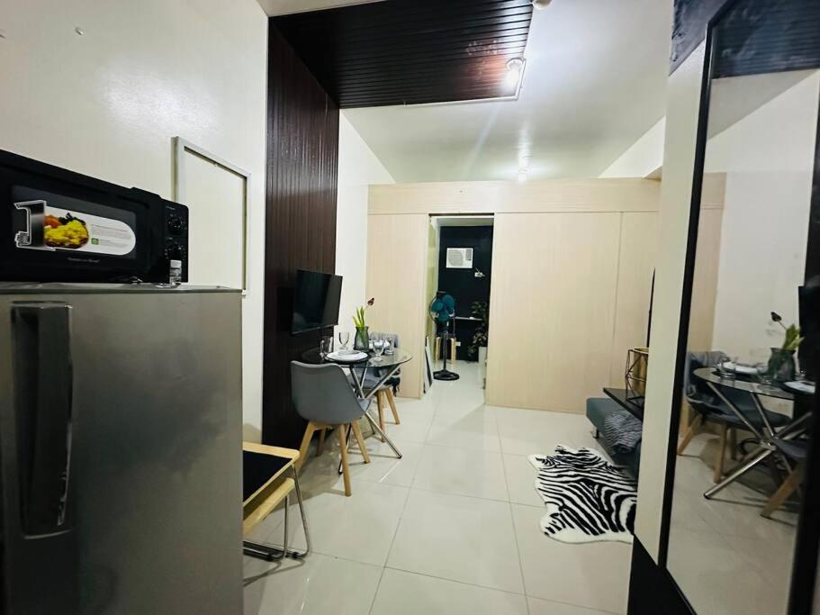 THEOS SUITE1 @TheGrassResidences, Manila
