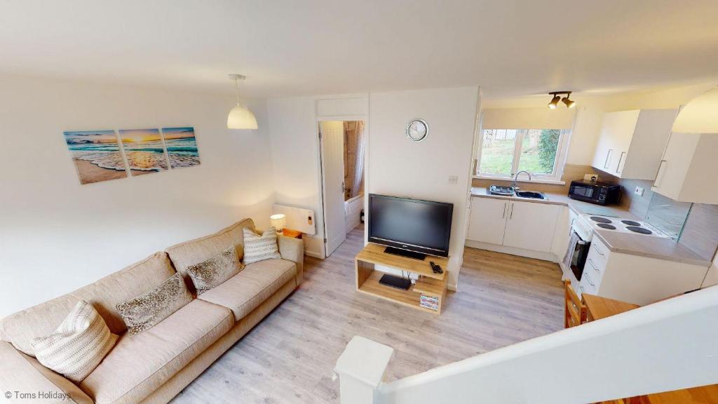 39 Strawberry Hill, Tolroy Manor, Hayle