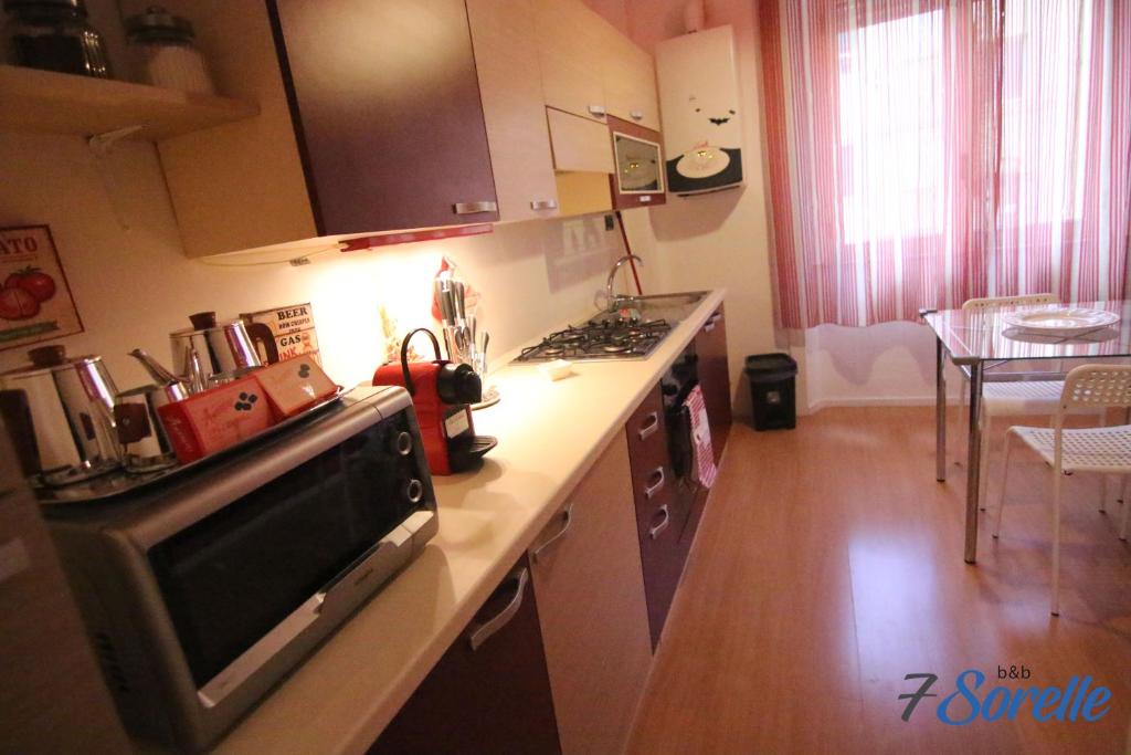 7 SORELLE B&B camere in pieno centro citta con bagno privato FREE HIGH SPEED WI-FI NETFLIX 전경
