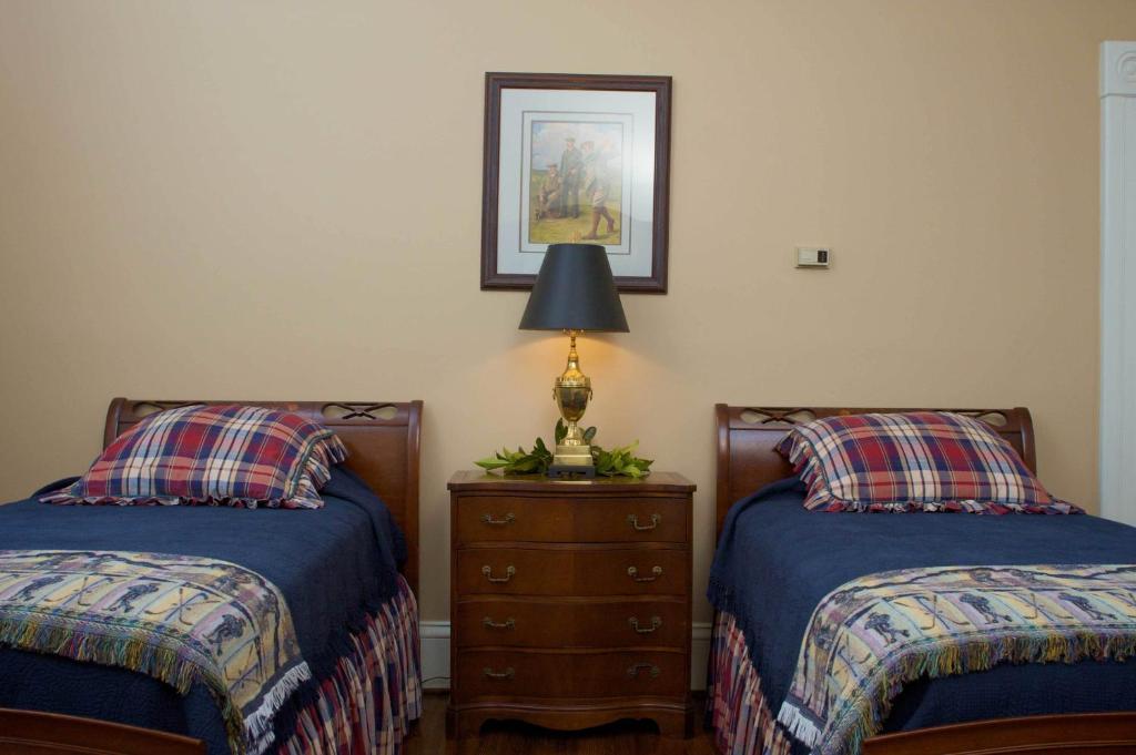 Lookaway Inn photo