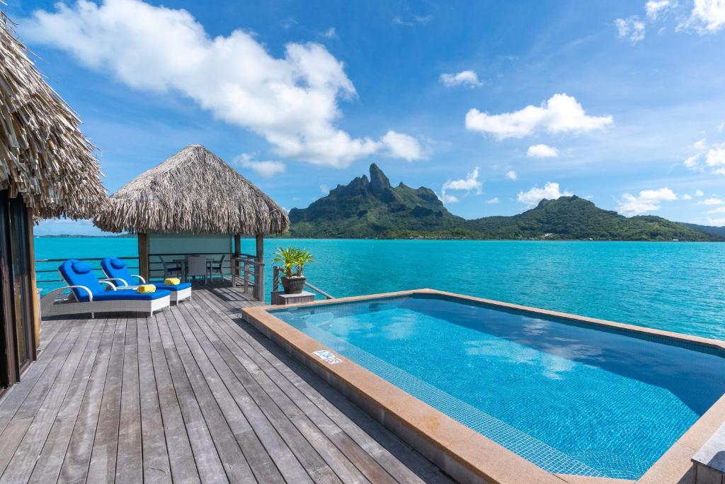 Swimming pool, The St. Regis Bora Bora Resort in Bora Bora Island