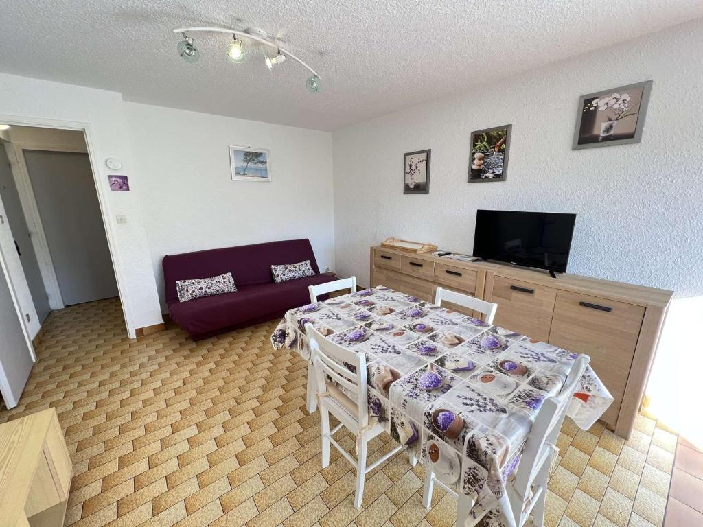 Appartement T2 avec Jardin, Climatisation, Parking, et Proche Commerces (Animaux Acceptés) - FR-1-702-43 - 5
