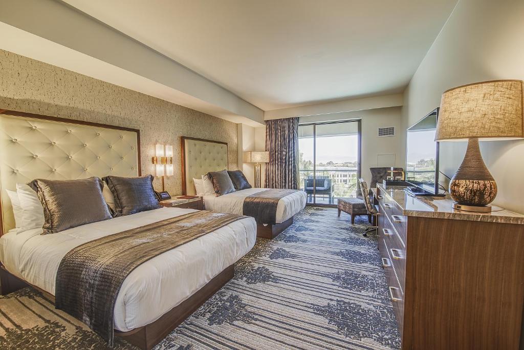 Legacy Resort Hotel and Spa photo