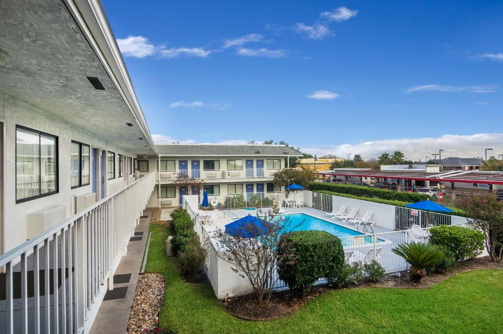 Motel 6-College Station, TX - Bryan photo