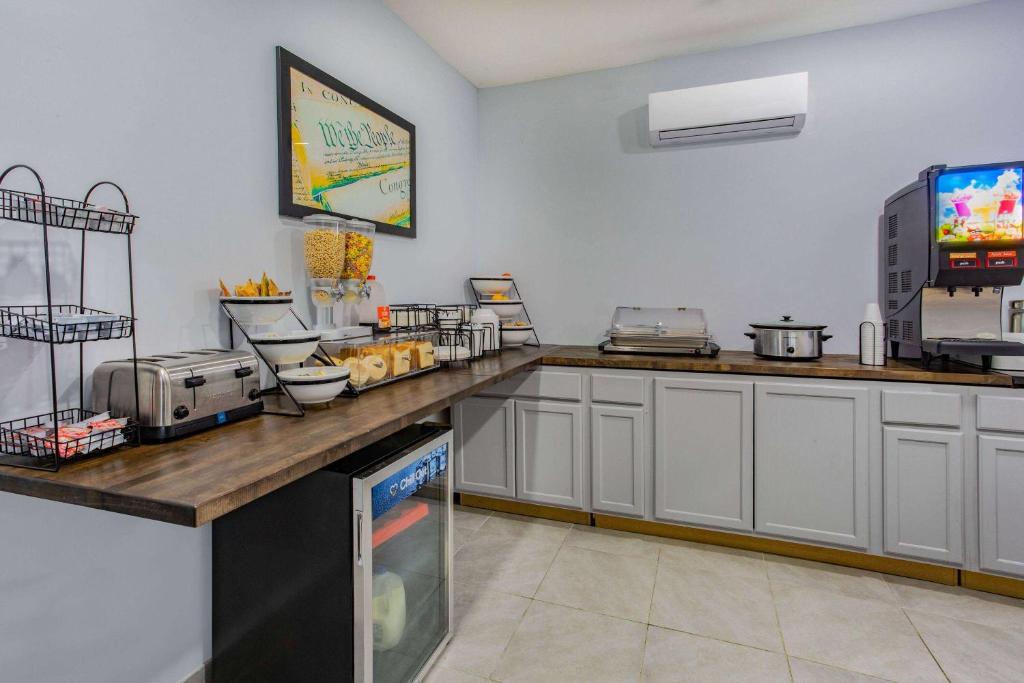 AmericInn by Wyndham Quincy お料理のイメージ