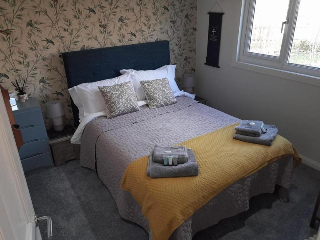 2Bed Cabin w Parking near Snowdonia National Park photo 2