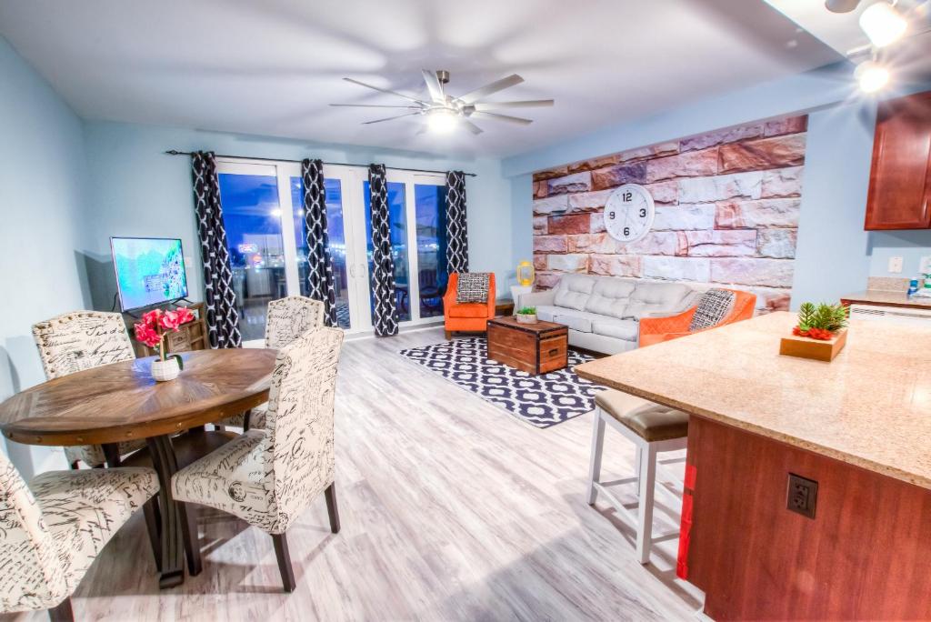 Laketown Wharf Resort 416 By Aneliya, Panama City Beach