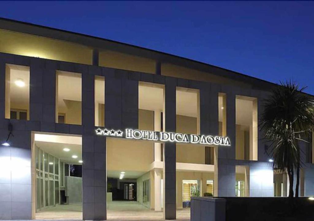 HOTEL DUCA D'AOSTA — Hotel in Mogliano Veneto