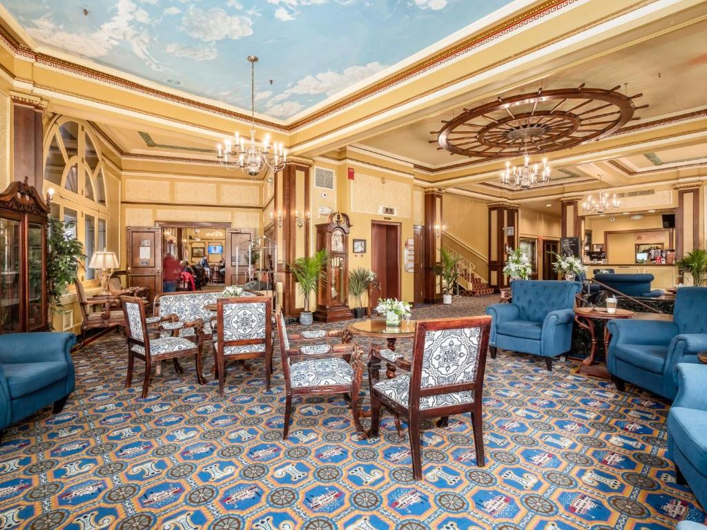 Lafayette Hotel Marietta photo