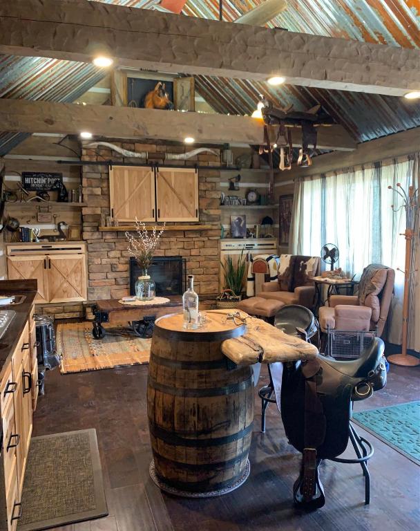 Fox Pass Cabins, Hot Springs (AR) 2024 Updated Prices, Deals