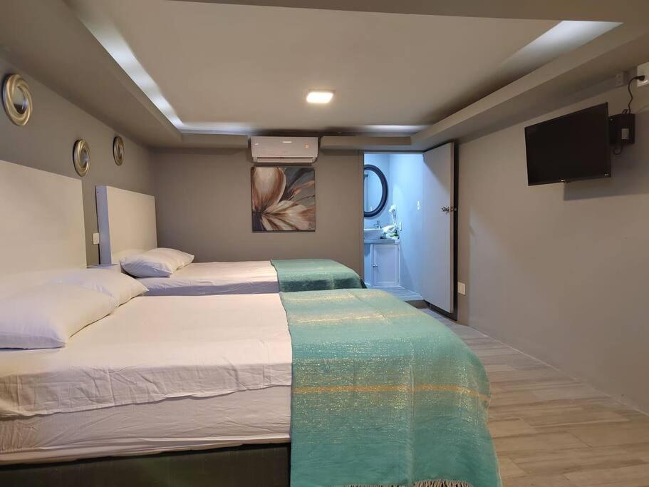 10th ave Suite - 1