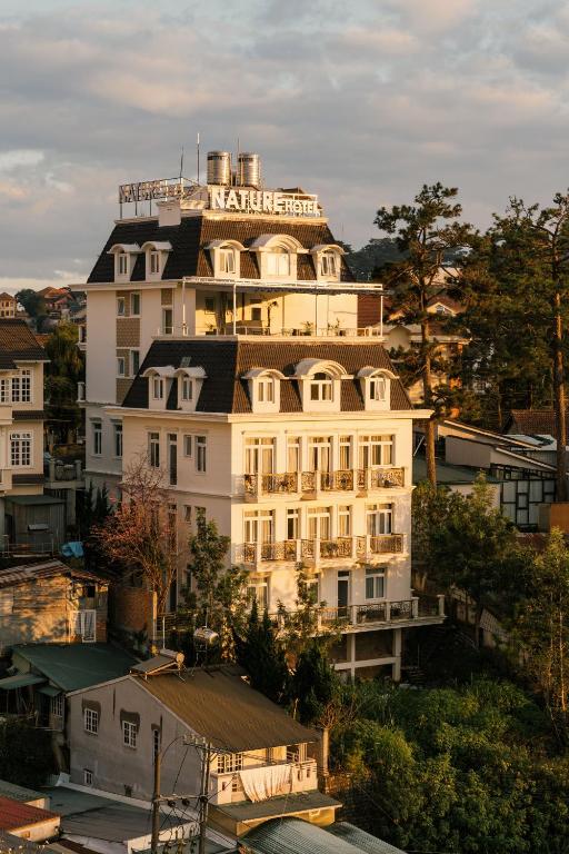 Nature Hotel - Luong The Vinh, Dalat