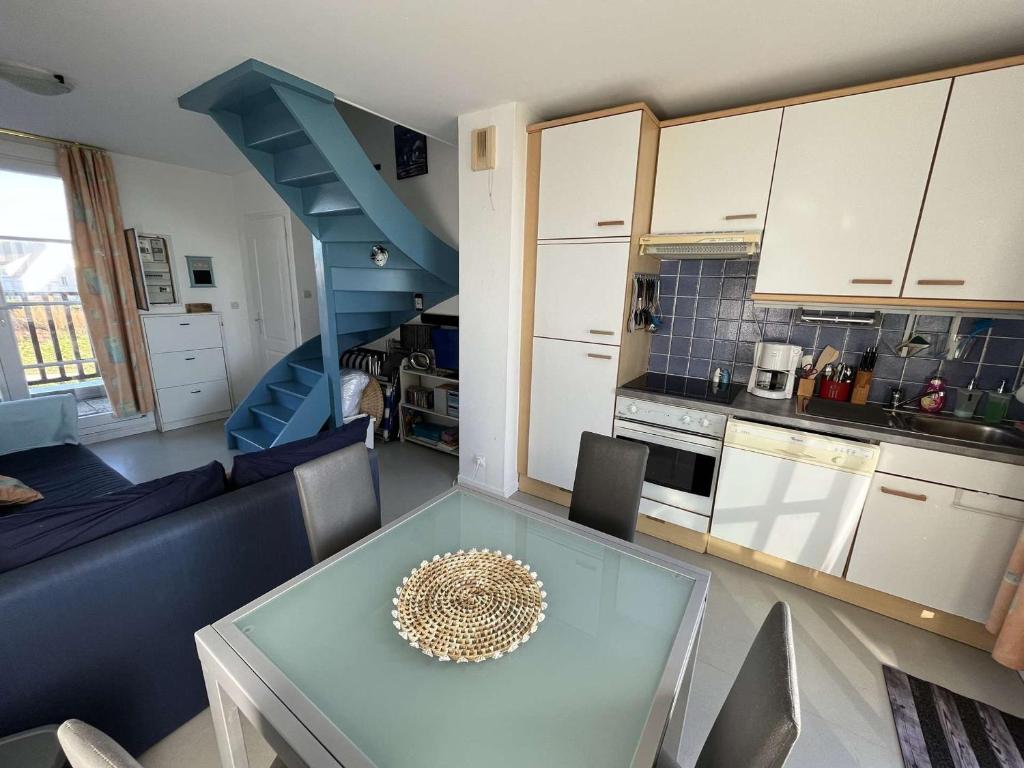 Duplex à Wimereux avec Balcon, Parking et Wi-Fi - FR-1-675-16 - 2