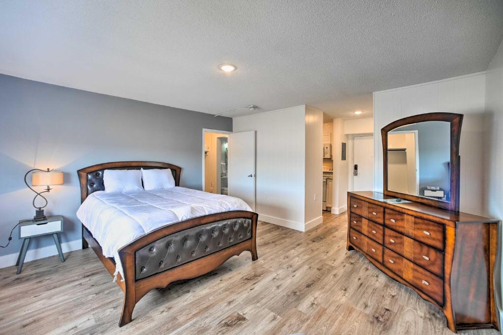 Ideally Located Studio with Off-Street Parking!, Gadsden