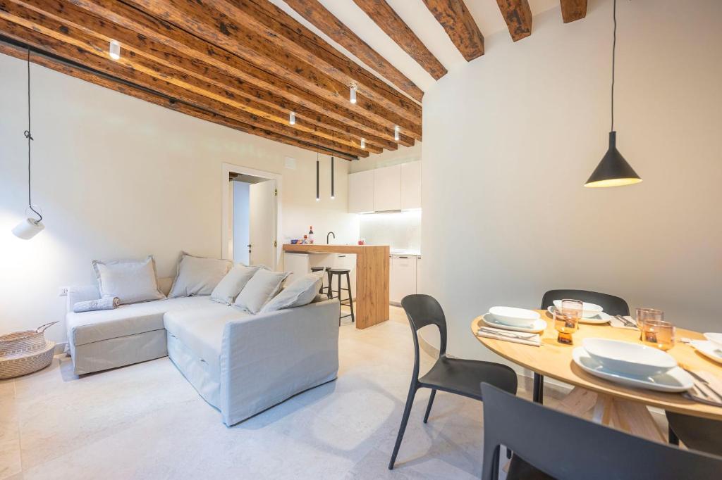 Grifalcon D'Oro - Venice City Center - 4