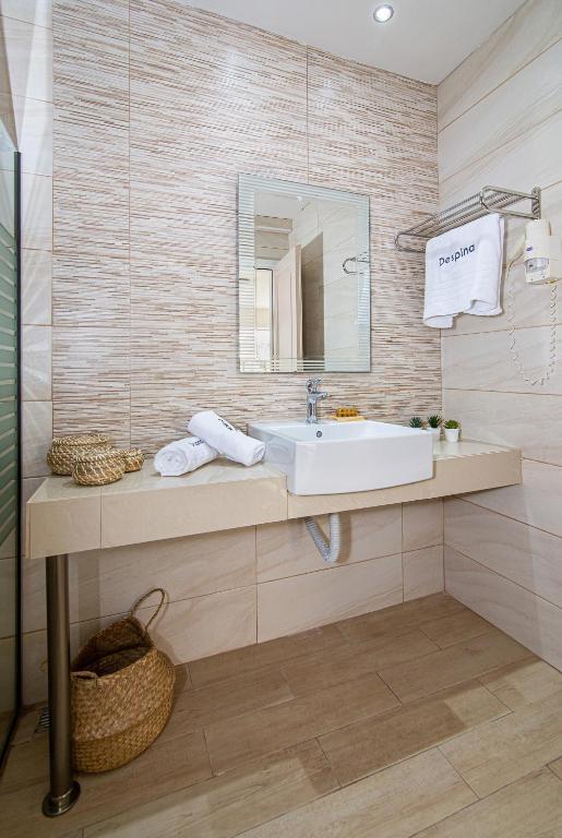 Despina Aparthotel by Philoxenia Hotel & SPA — Hotel rooms in Malia