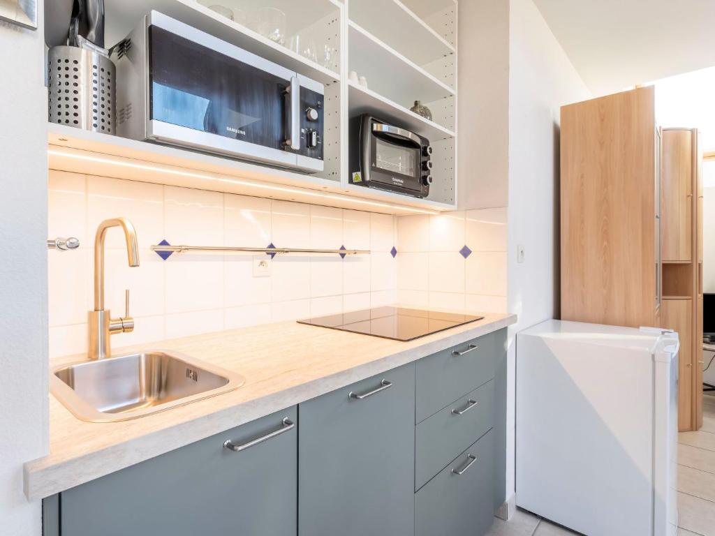 Apartment Les Marines 1 et 2-7 by Interhome - 2