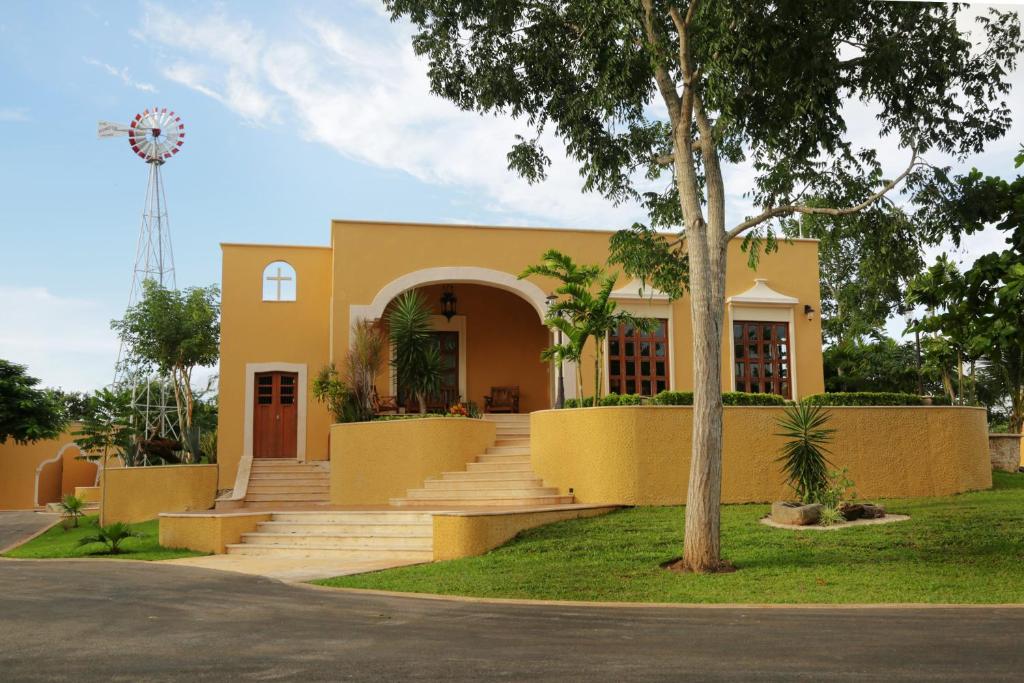 Entrance, TecnoHotel Valladolid in Valladolid