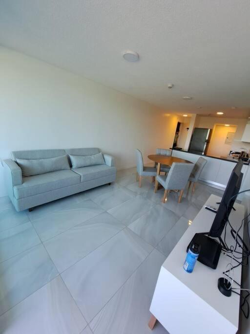 Dpto entero Condominio Altamira - 2