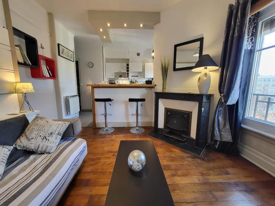 Stop Chez M Style # Qualité # Confort # Simplicité, Lyon