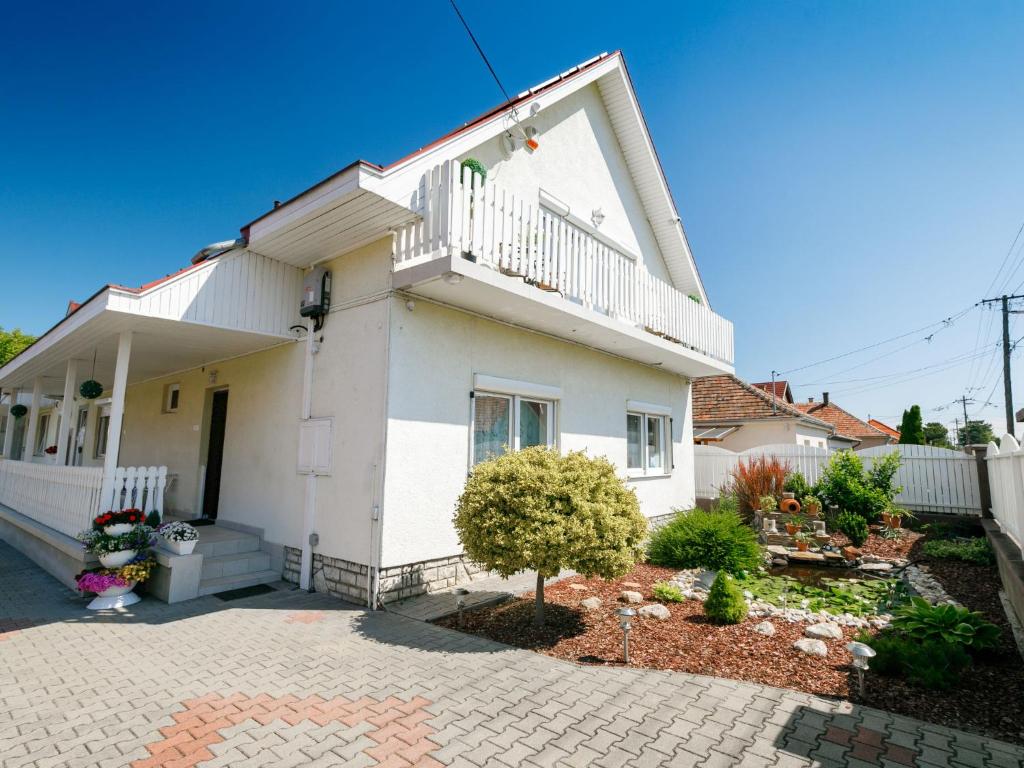 Apartment Domi by Interhome, Siófok