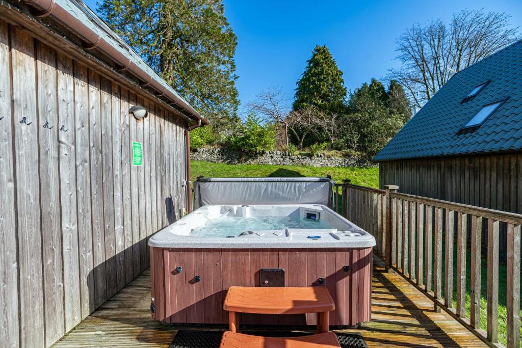 Lord Galloway 34 with Hot Tub, Newton Stewart