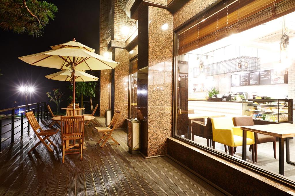 Cheongju Namoo Hotel バルコニー/テラス