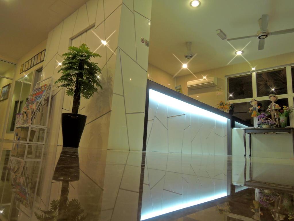 Hotel Seri Nilai photo