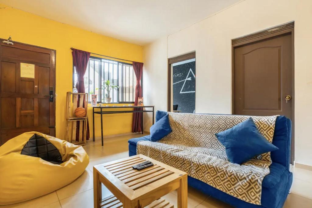 Casa Clandestina Guest House - 3