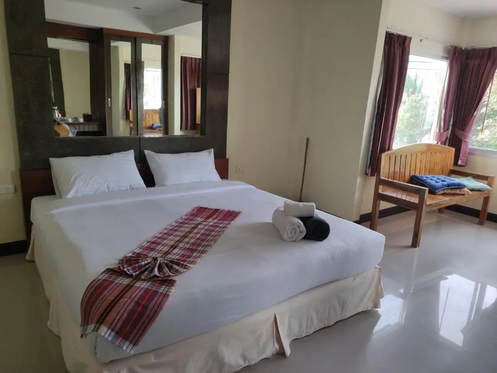 Baan Thara Guesthouse, hotel in Ao Nang Beach
