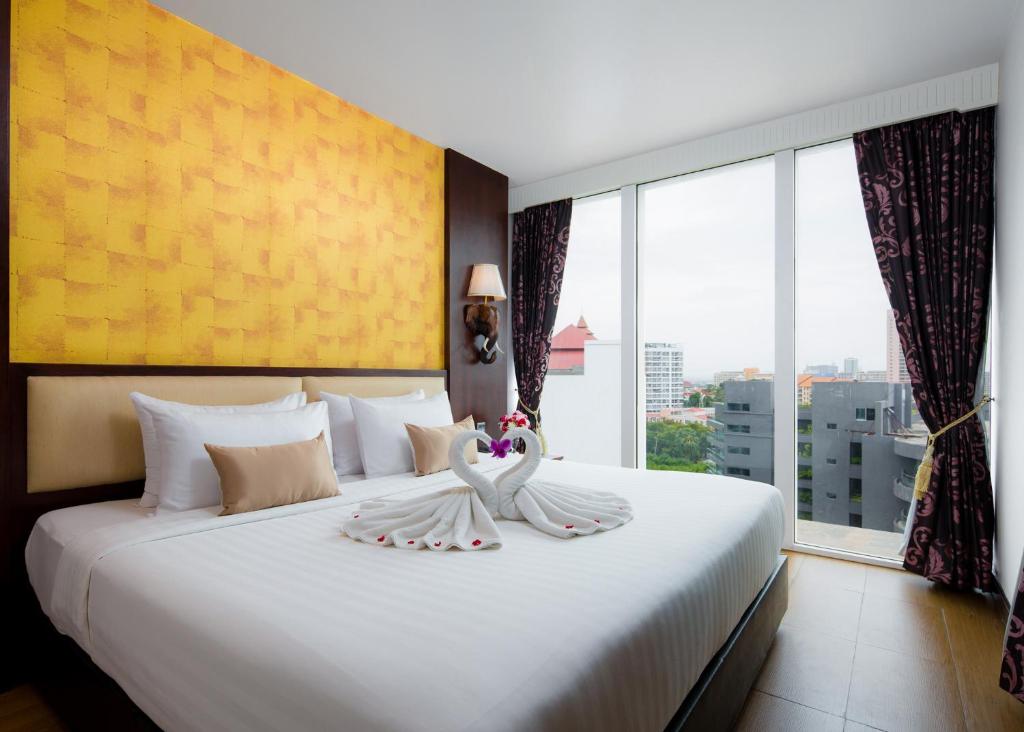 Aiyara Grand Hotel (SHA Plus+) photo