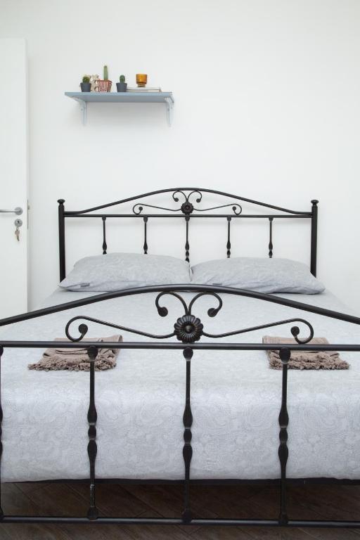 A casa di Giulia, Florencie