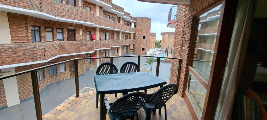 See Uitsig 16, Uvongo Beach