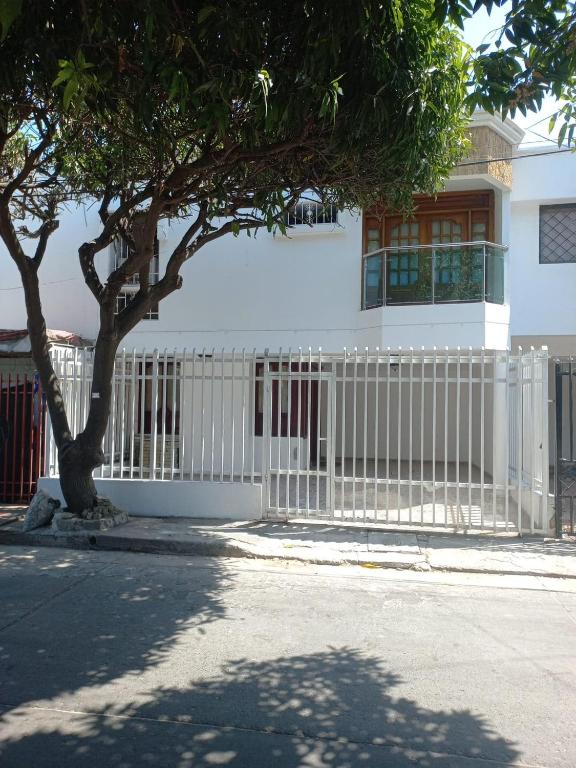 Confortable Casa Amoblada -Osman Mier, Santa Marta