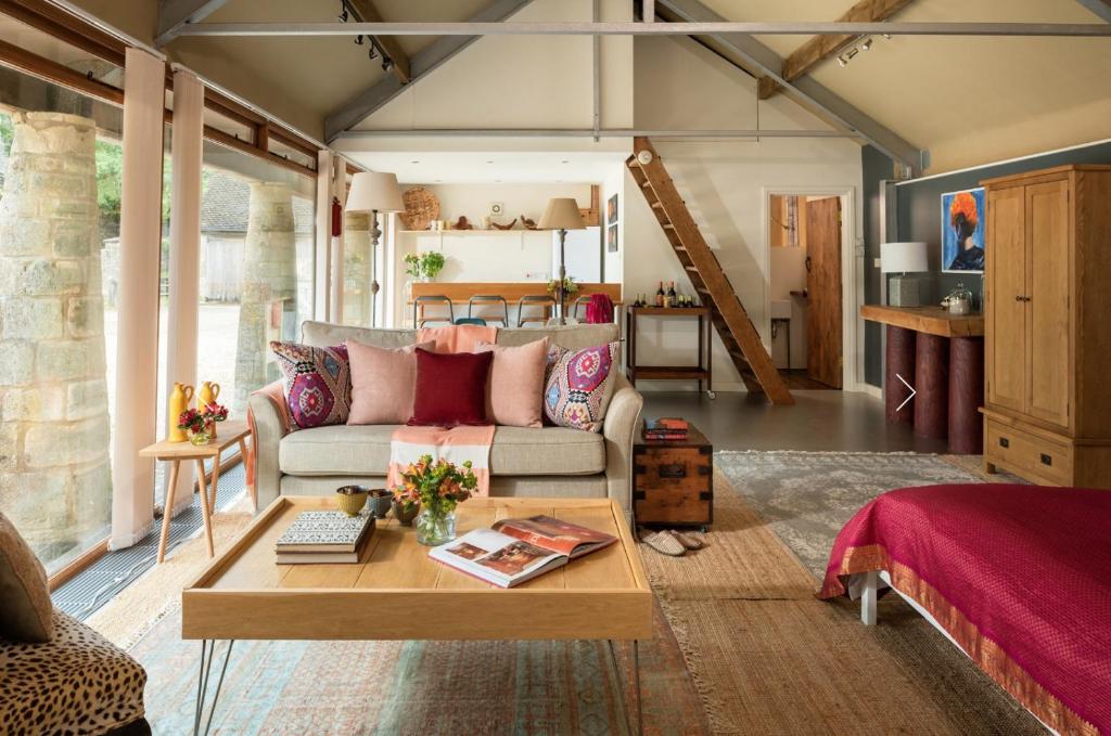 Bull Pen Annexe