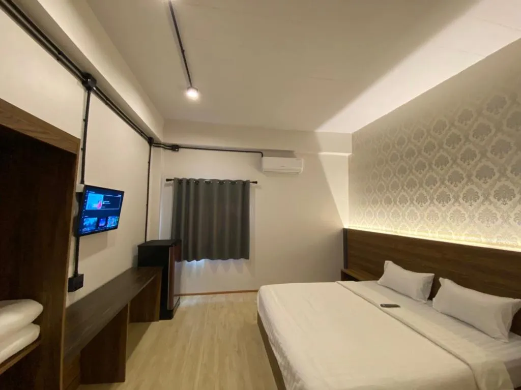Red Heritage Hotel, hotel in Ban Mon