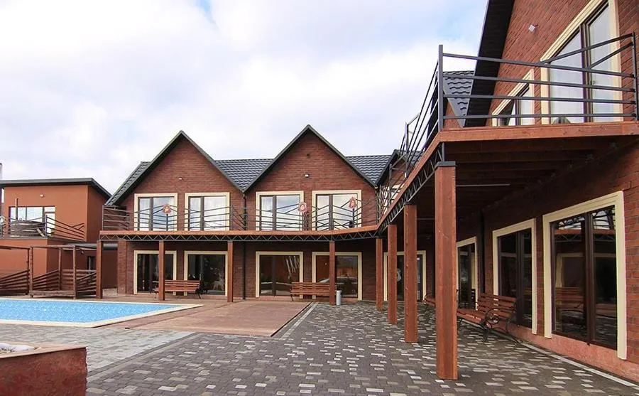 Four Seasons In Carpathians, Hotel in Myhowe