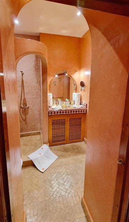 Riad Adriana photo