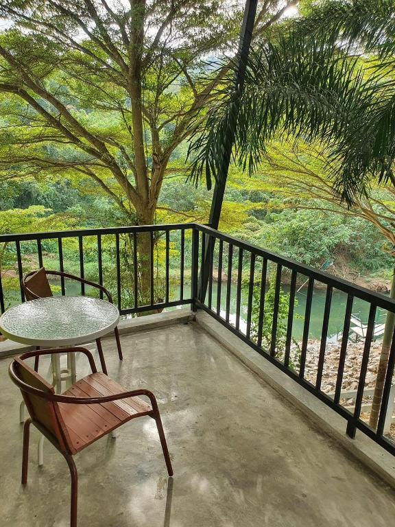 Baan Suan Rim Nam Pakchong Resort photo
