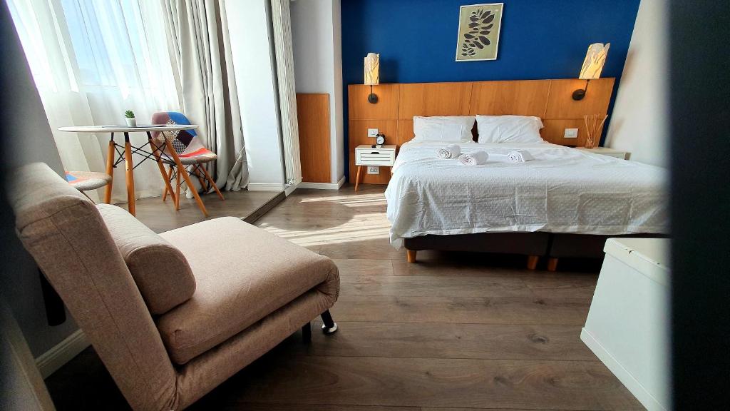 Apartament, Ultracentral, Piata Victoriei photo