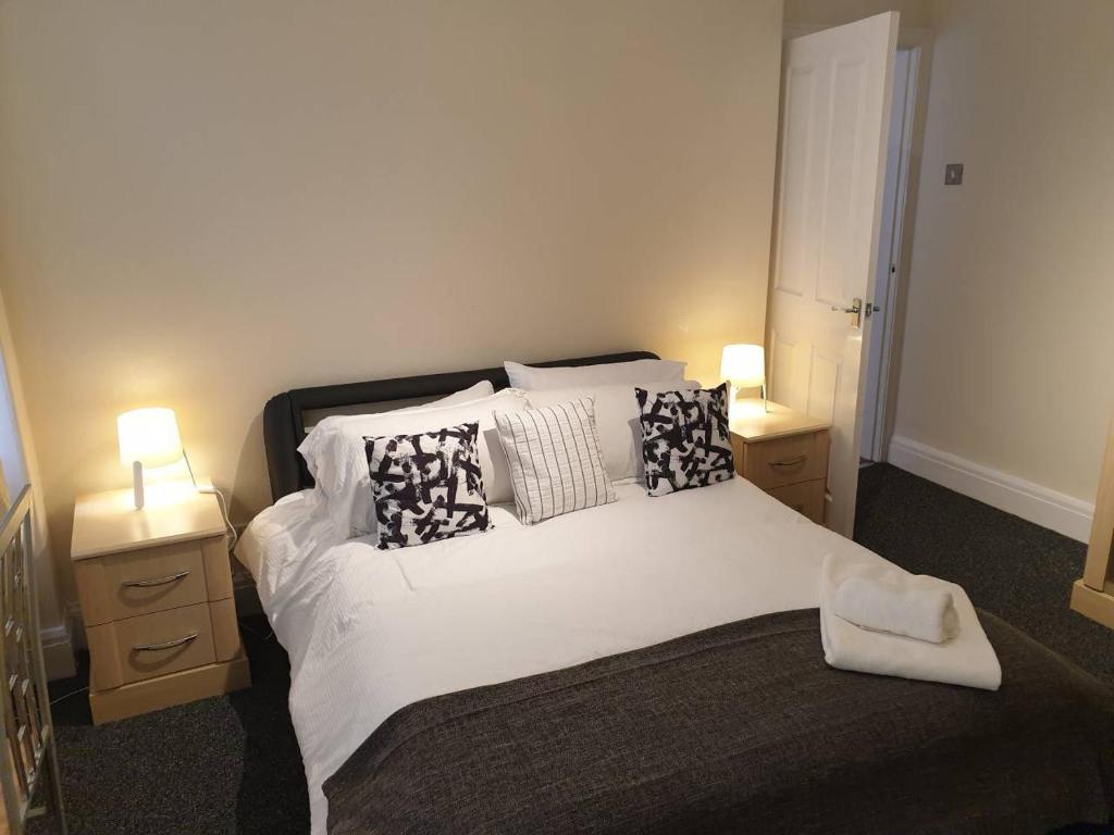 South Shield's Emerald 2 Bed Apartment, South Shields