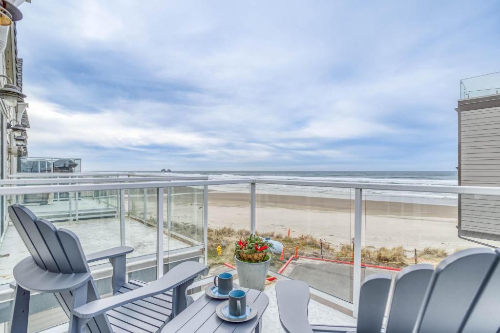 Alpine Shores - Meredith Lodging, Rockaway Beach