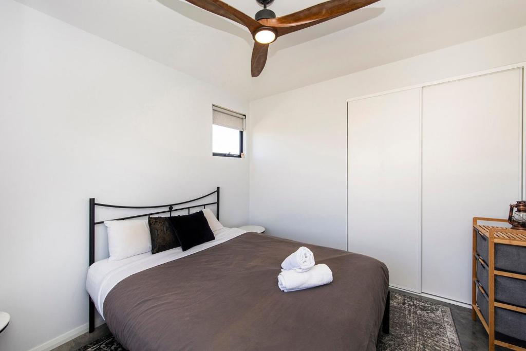 Bayside Luxury Escape Busselton with WiFi photo