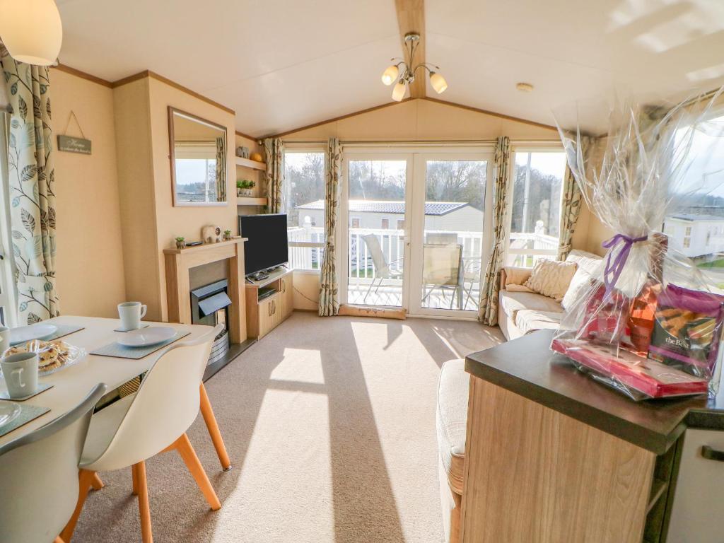 46 Willowburn, Eshott photo 7