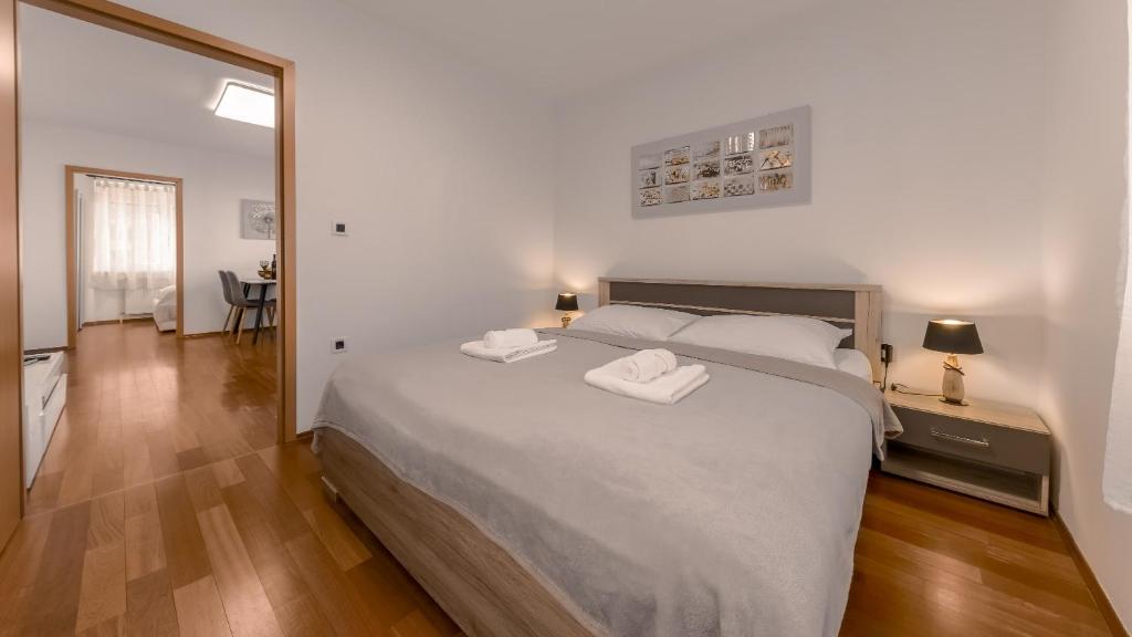 Four Seasons Apartment - FREE PARKING