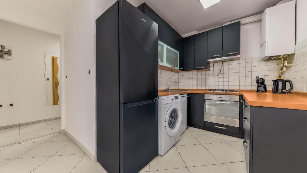 Four Seasons Apartment - FREE PARKING