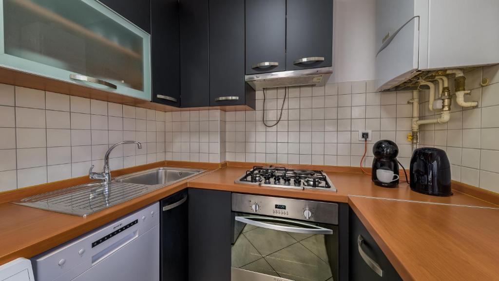 Four Seasons Apartment - FREE PARKING