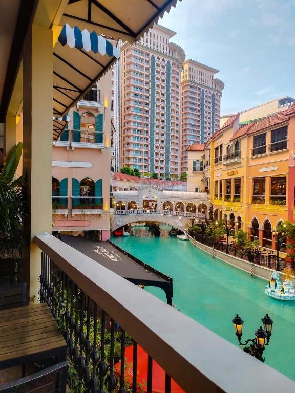 Venice Luxury Residences 2