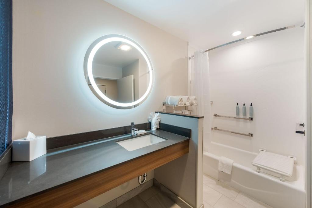 Fairfield Inn & Suites by Marriott Columbus Canal Winchester photo