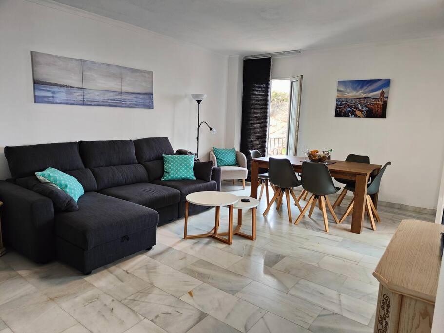 Benalmádena Apartment 66m2 terrace 16m2 sea view 200m from the beach - 2